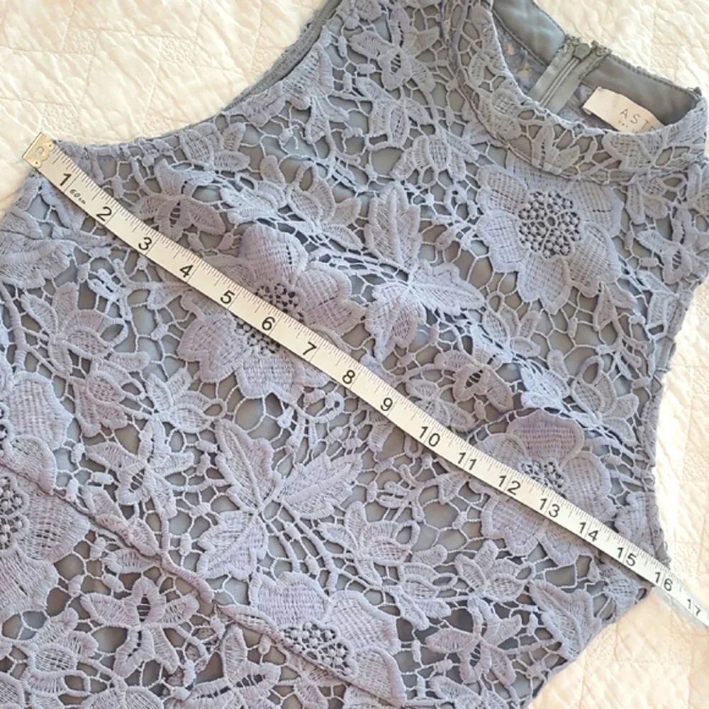 Astr Pastel Baby Blue Allover Lace Hi-Lo Halter Neck MidiDress Fits Like XS